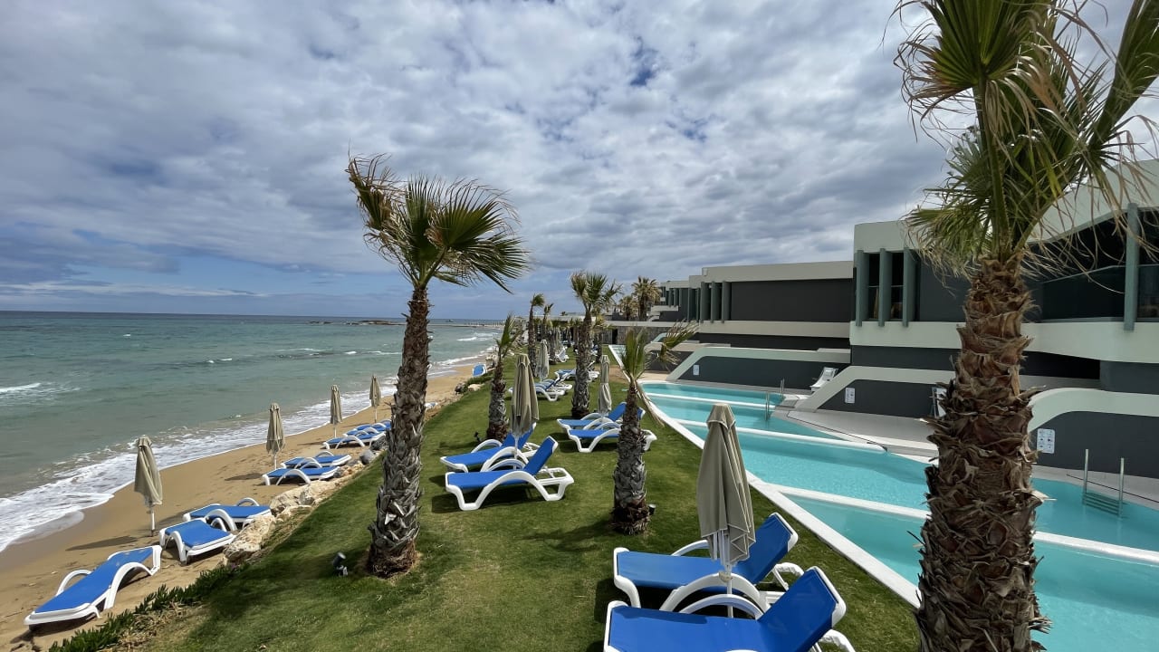 Strand Arina Beach Resort