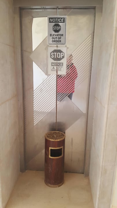 Alle Aufzüge - out of Order Coral Hills Resorts & SPA