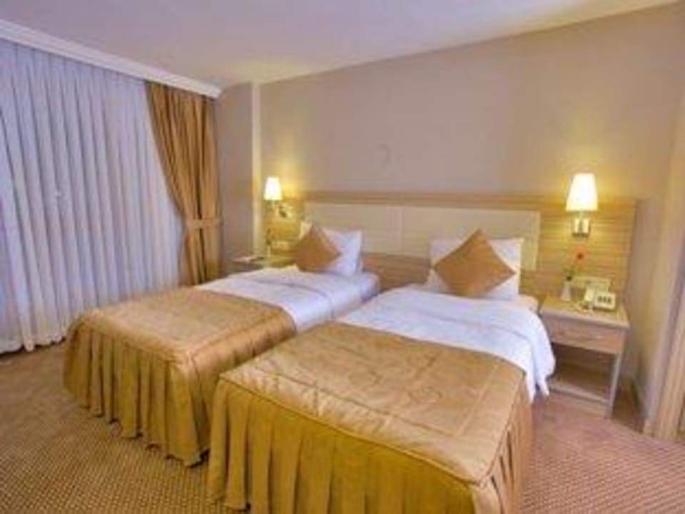Double Room Hotel Grand Emin