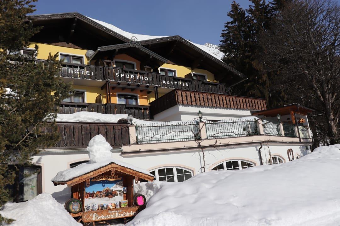 Außenansicht Hotel Sporthof Austria