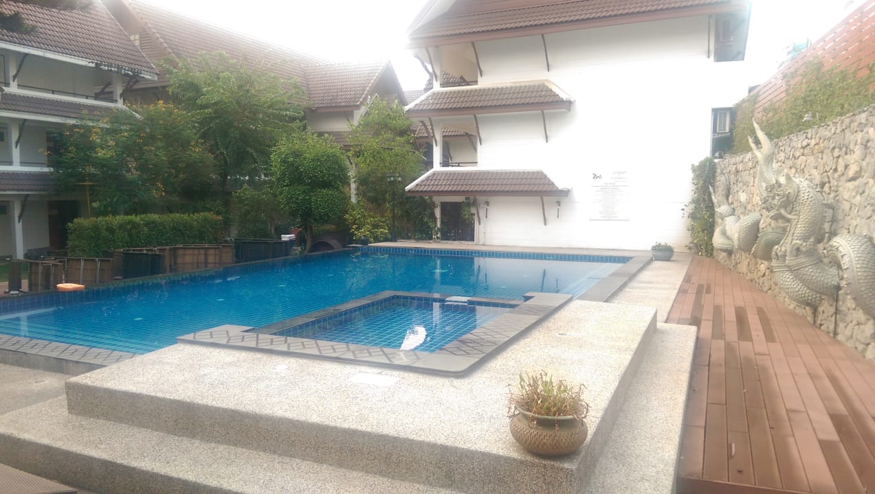 Pool Nak Nakara Hotel