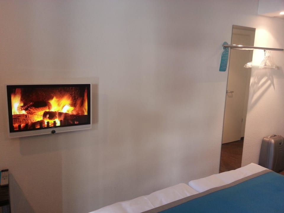 Fernseher Motel One Köln Waidmarkt