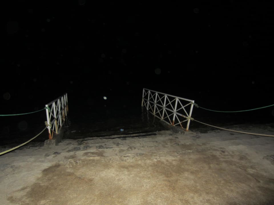 Der Zugang zum Meer Riviera Aqua Park Resort