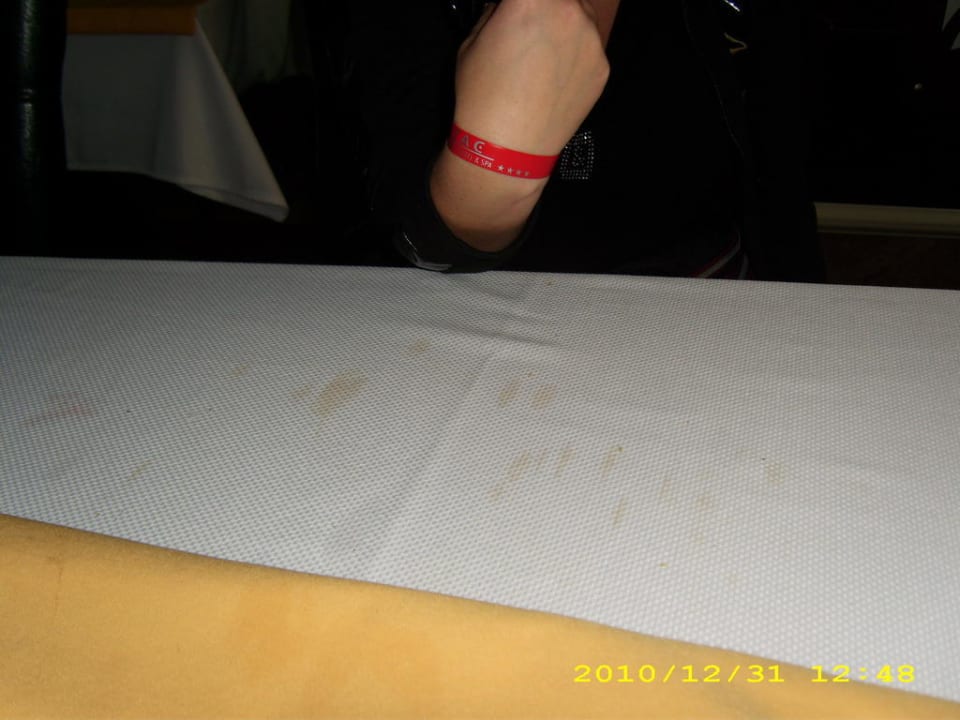 Saubere Tischdecken? Tac Premier Hotel & Spa