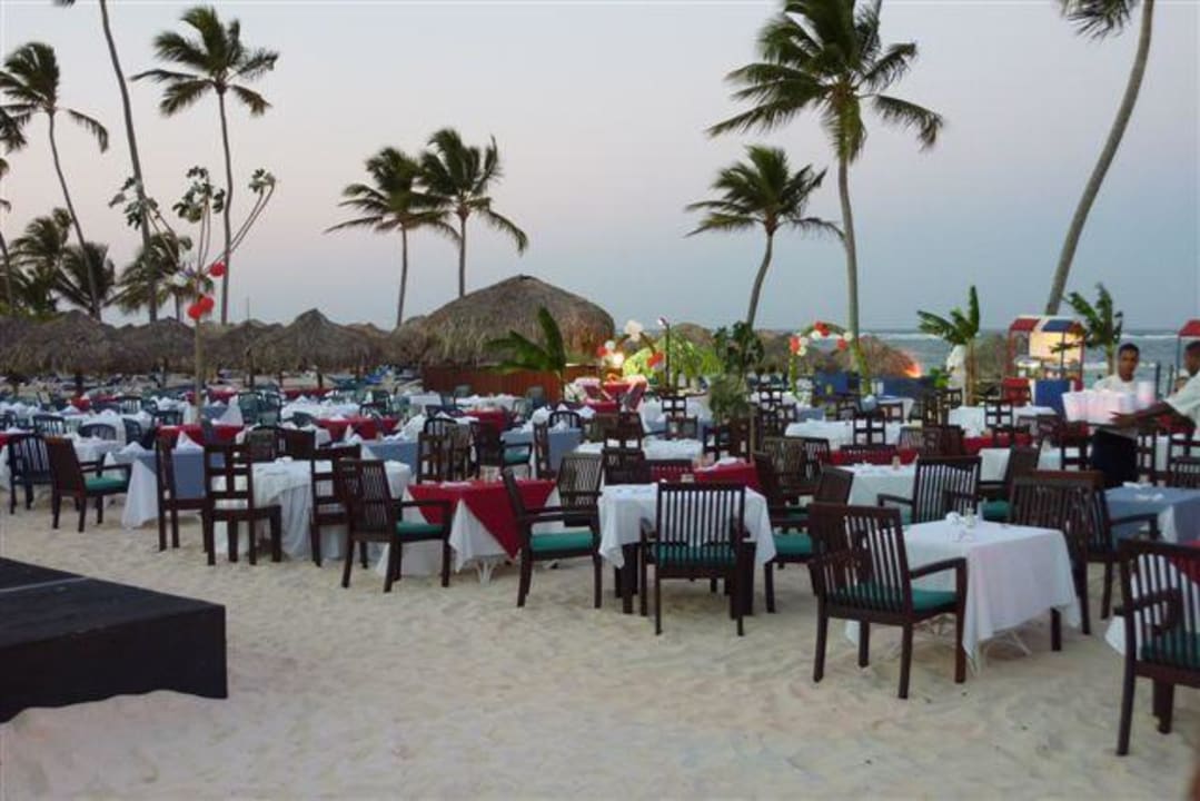Dinner am Strand Punta Cana Princess All Suites Resort & Spa
