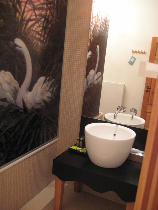 Waschbecken Kavaliershaus Suitehotel am Finckener See