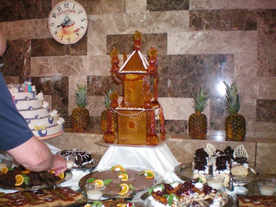 Alles lecker Saturn Palace Resort Hotel