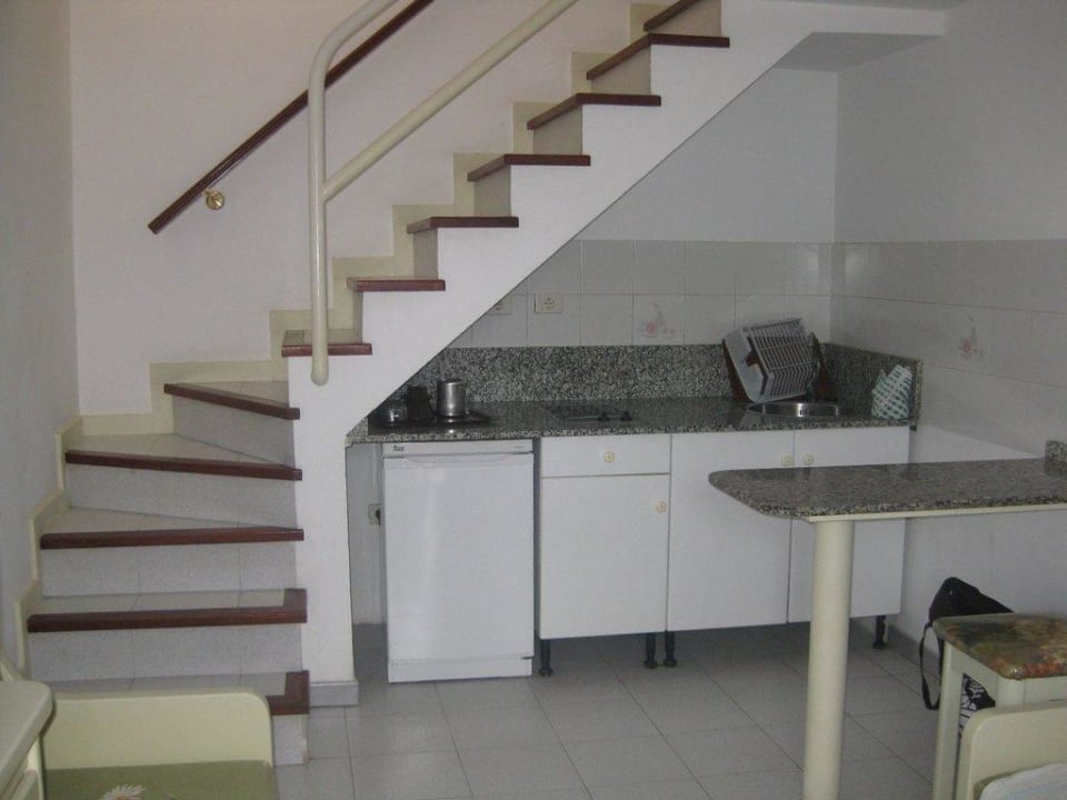 die Kochecke mit Kühlschrank und Eisfach Bungalows Vistaflor