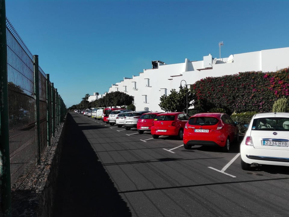 Gesicherter Parkplatz allsun App.-Hotel Albatros