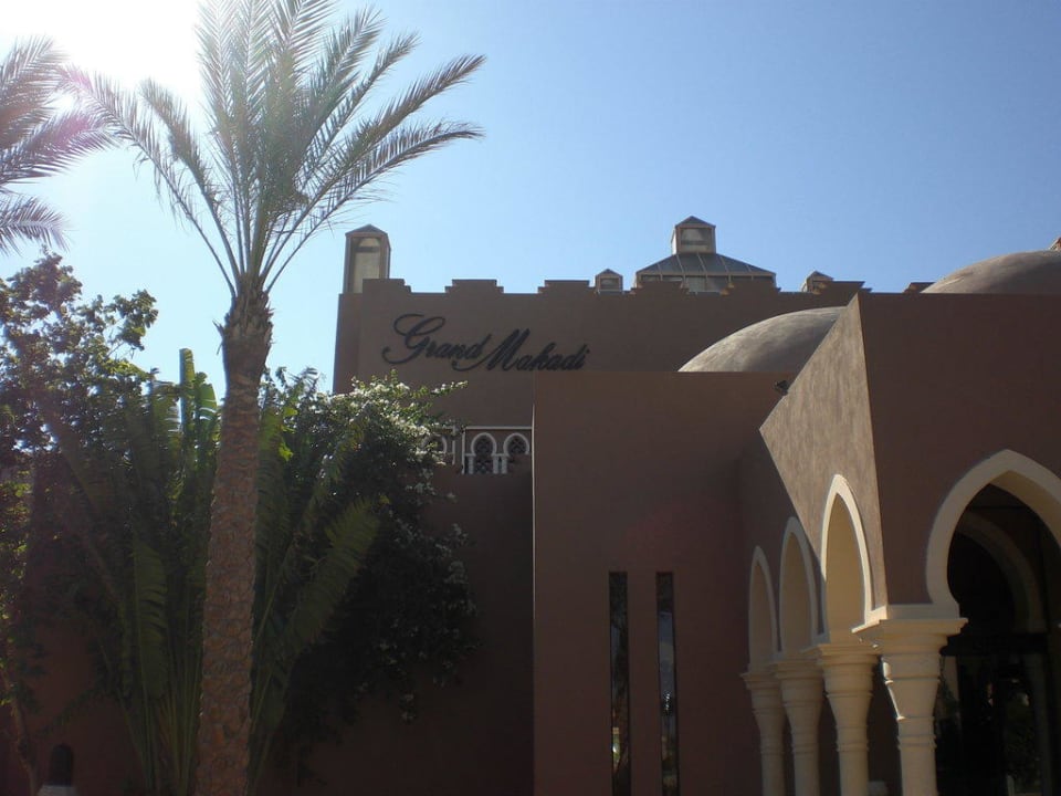 Vor dem Hotel Grand Makadi