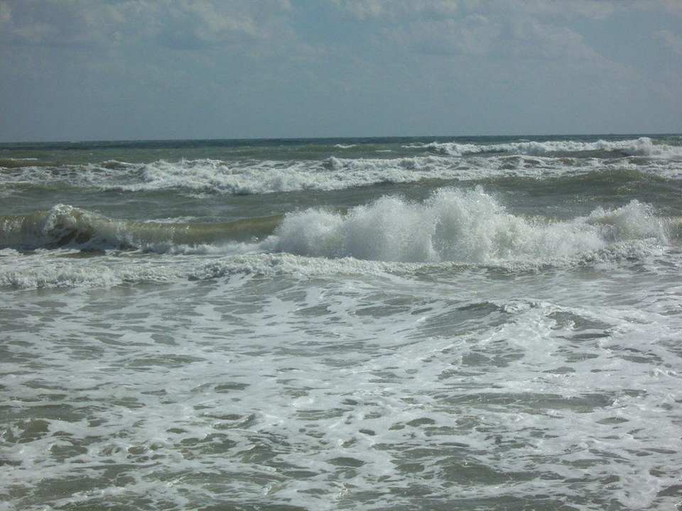 Meer bei roter Fahne / Flagge HVD Clubhotel Miramar