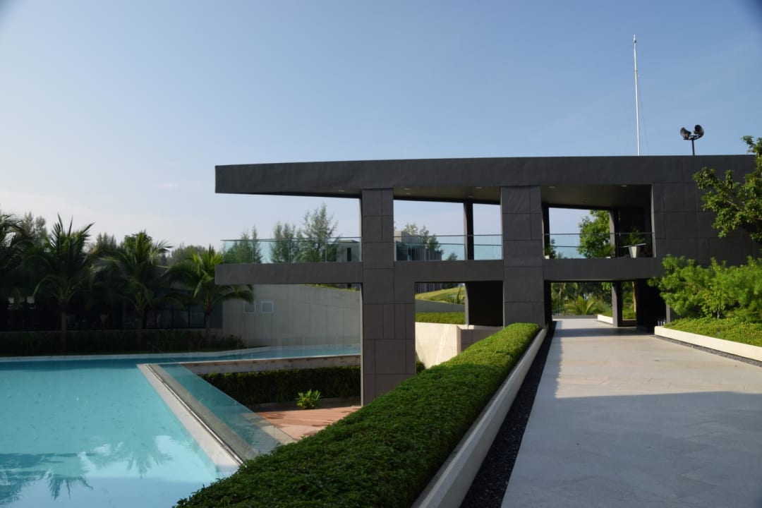 Pool La Vela Khao Lak