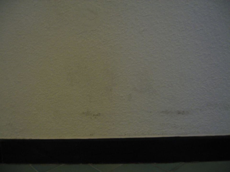 Hohe Feuchtigkeit im Zimmer Hotel Patong Bay Garden