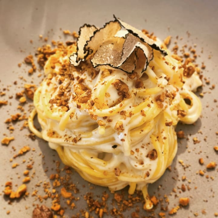 Gastro Flurin Suites