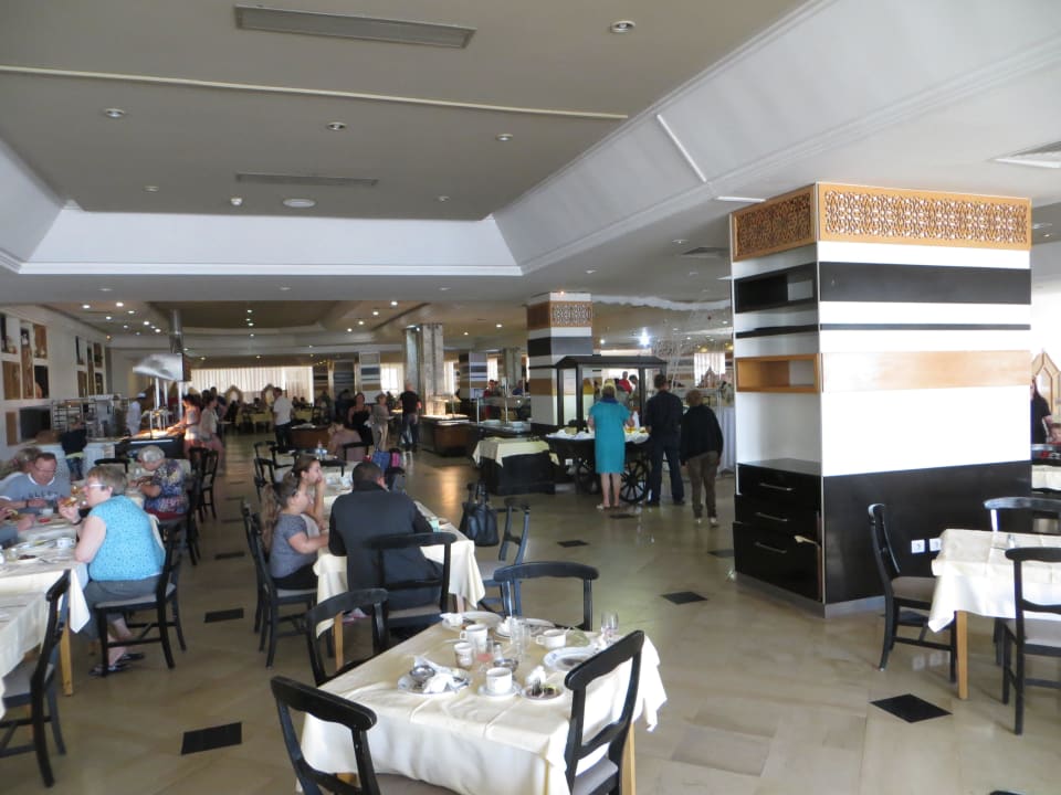 Blick ins Restaurant El Mouradi Club Kantaoui