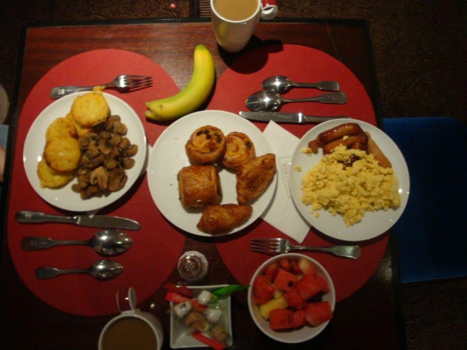 Завтраки  в hotel concorde saint-lazare Hilton Paris Opera