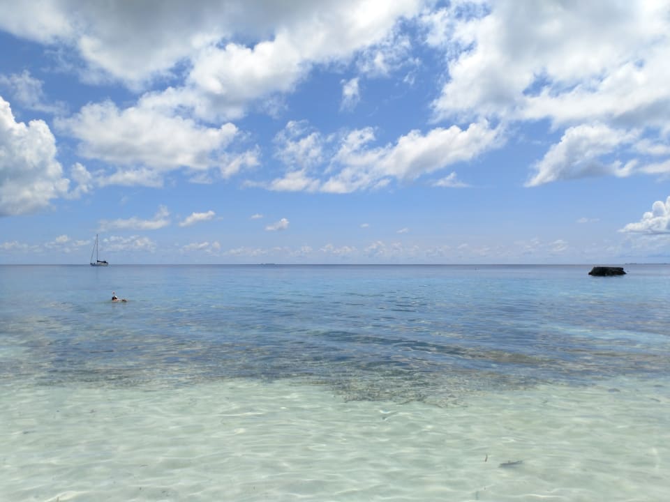 Strand Equator Village Resort