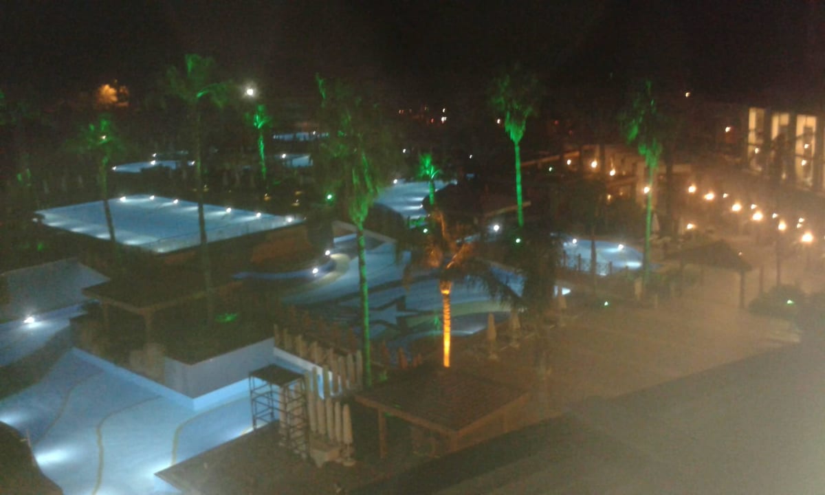 Bei Nacht Fame Residence Lara & Spa