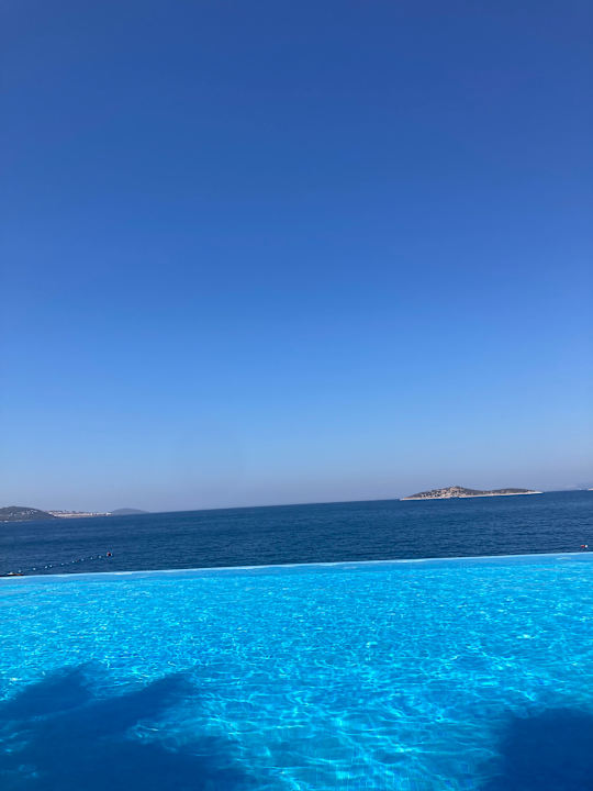 Pool Blue Dreams Resort & Spa
