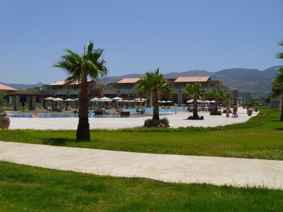 Ausblick von Zimmerterrasse auf oberen Pool Astir Odysseus Kos Resort & Spa
