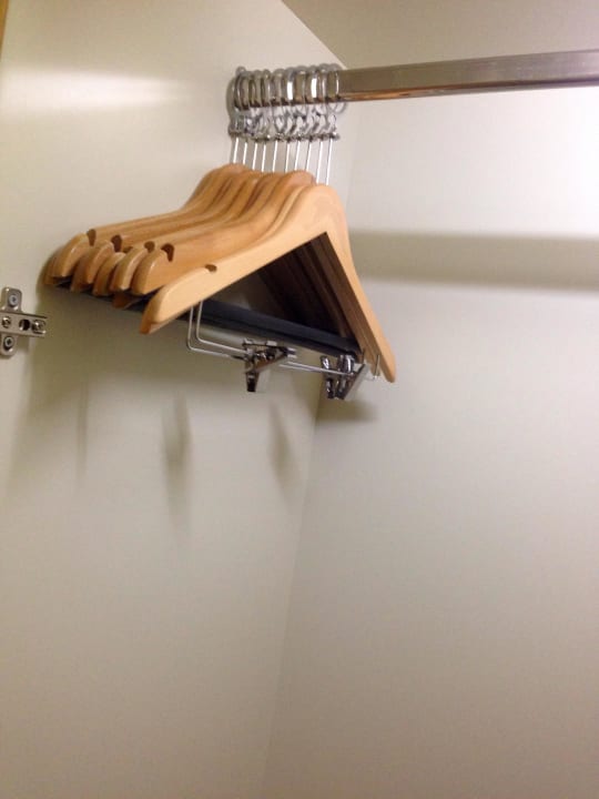 Schrank Hotel GDM Megaron Historical Monument Hotel