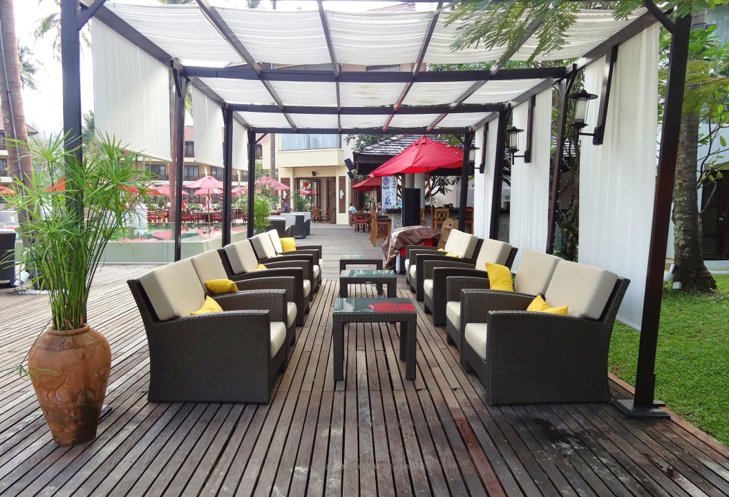 Bar mit Lounge neben Pool Dinso Resort & Villas Ko Chang, Vignette Collection by IHG