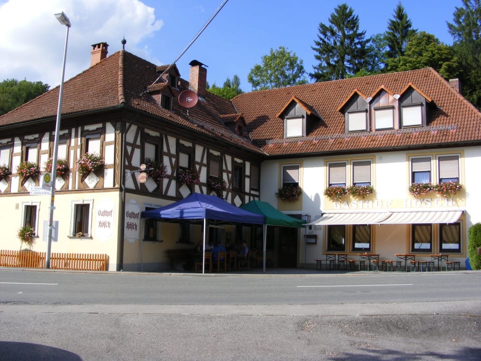 Der Gasthof mit Hauptstraße Gasthof Hösch