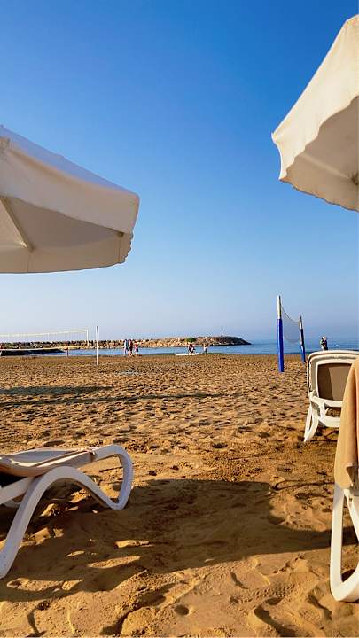 Strand Seashell Resort