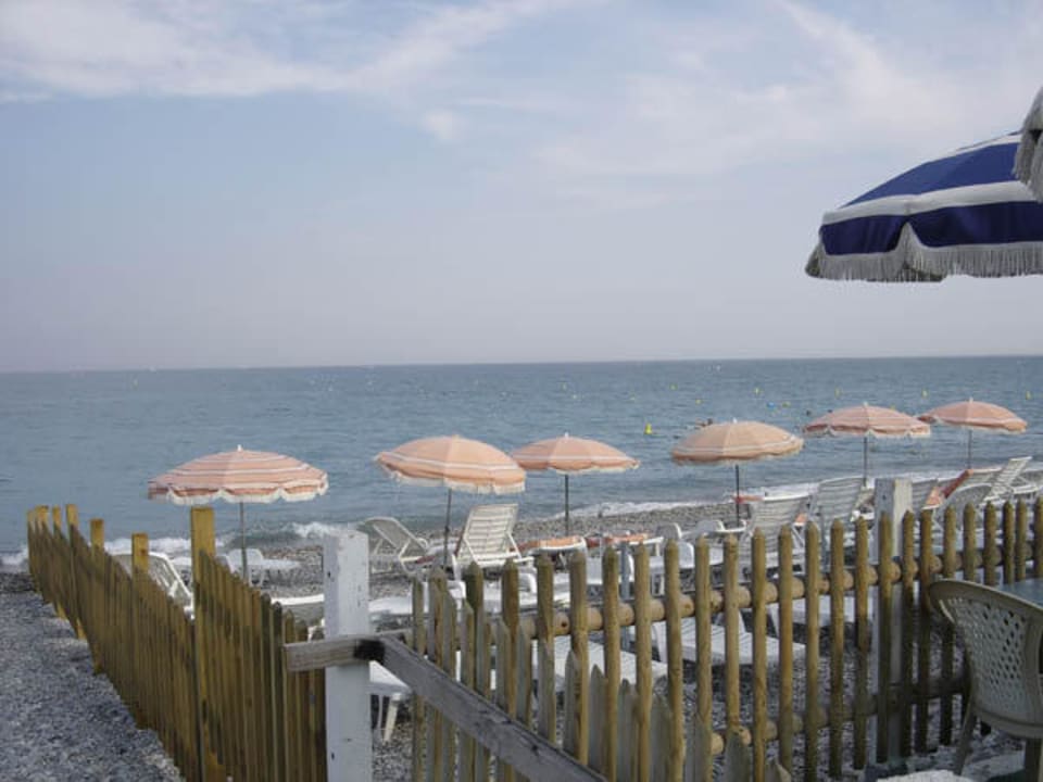 Strandbar / Restaurant mit Liegen Hotel Bahia