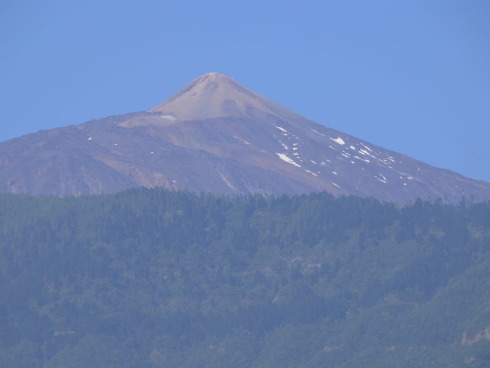 Blick vom Pool zum Teide Hotel Puerto Palace