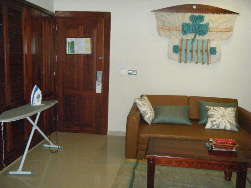 Neue Ledercouch, Bügelbrett Grand Palladium Select Bávaro Resort & Spa