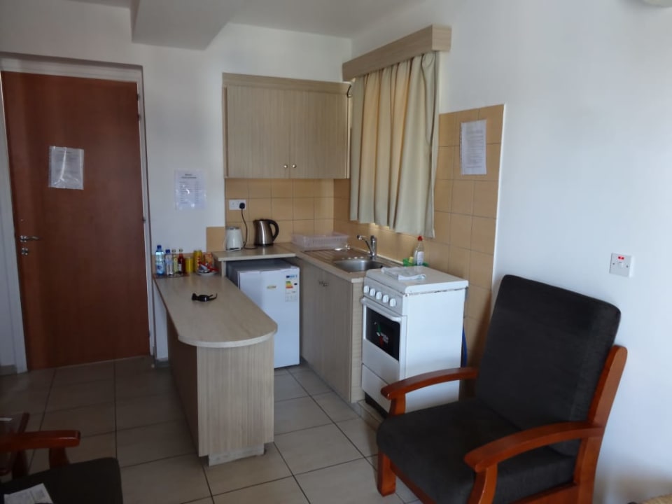 Kuchnia Petsas Apartments & Tavern