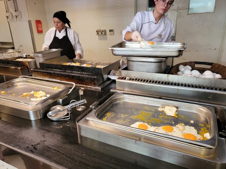 Gastro Well Palace Side