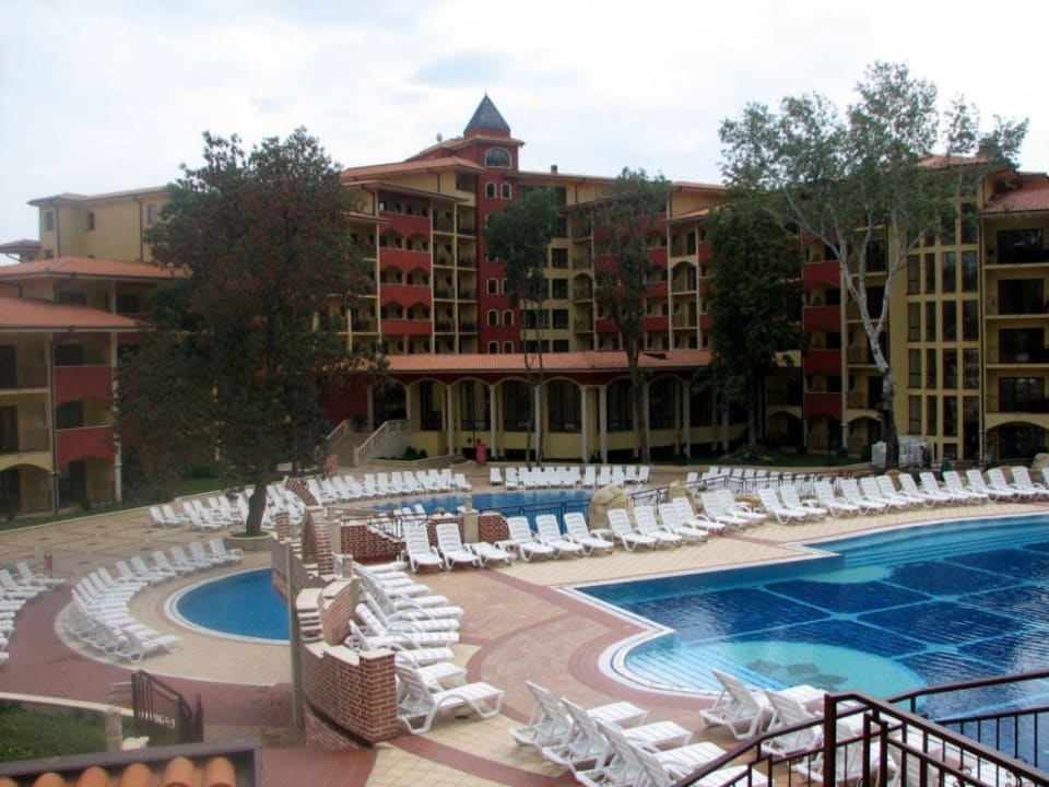 Pool & Hotelgebäude GRIFID Aqua Club Bolero