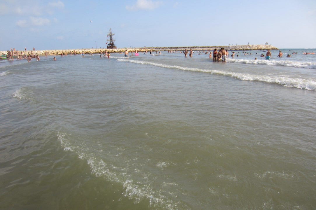 Sandstrand Side Breeze Hotel