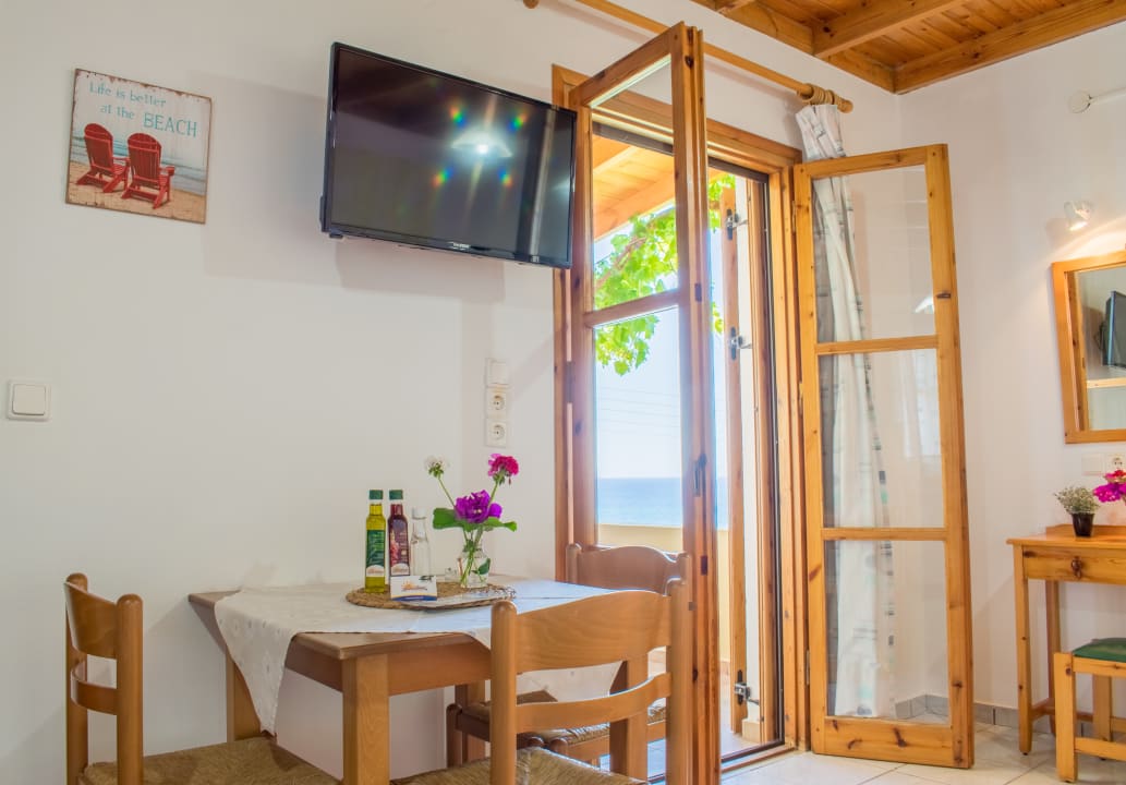 Zimmer Paradisos Studios  Apartments