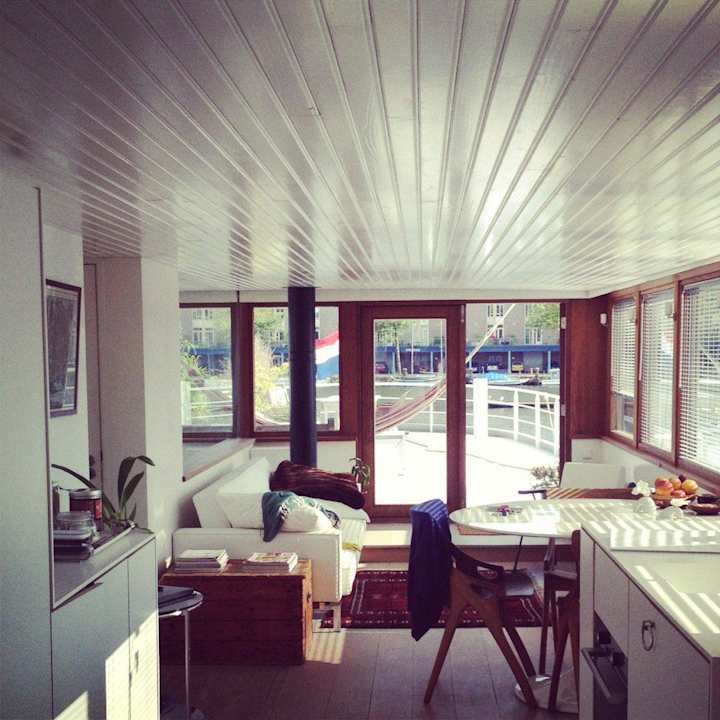 Wohnbereich. Somoya's Saloon