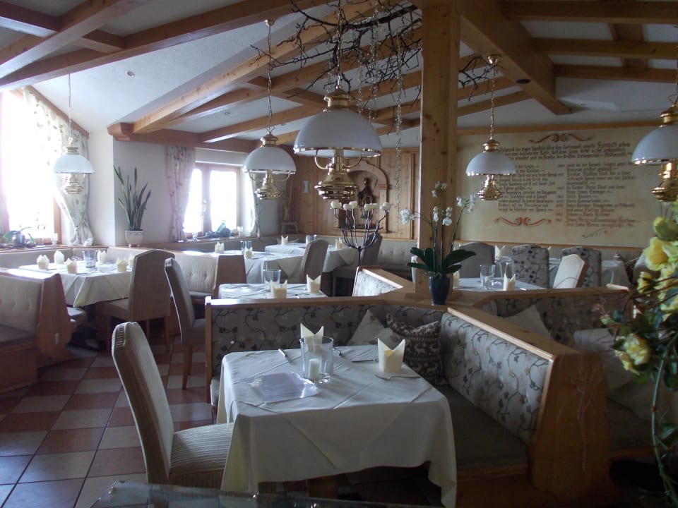 Teil des Restaurants in dem wir gegessen haben Berghotel Ronach