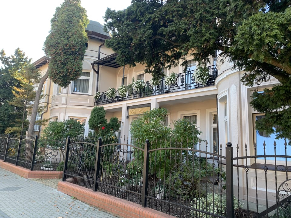 Außenansicht Villa Casteria