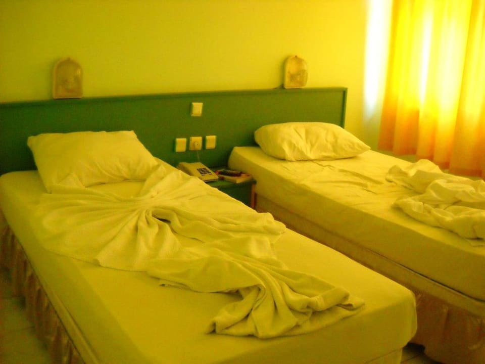 Lozka Arsi Paradise Beach Hotel