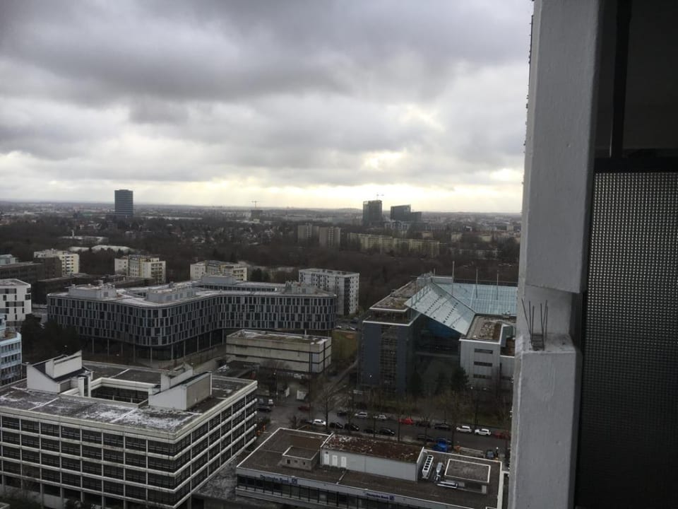 Ausblick Four Points by Sheraton Munich Arabellapark