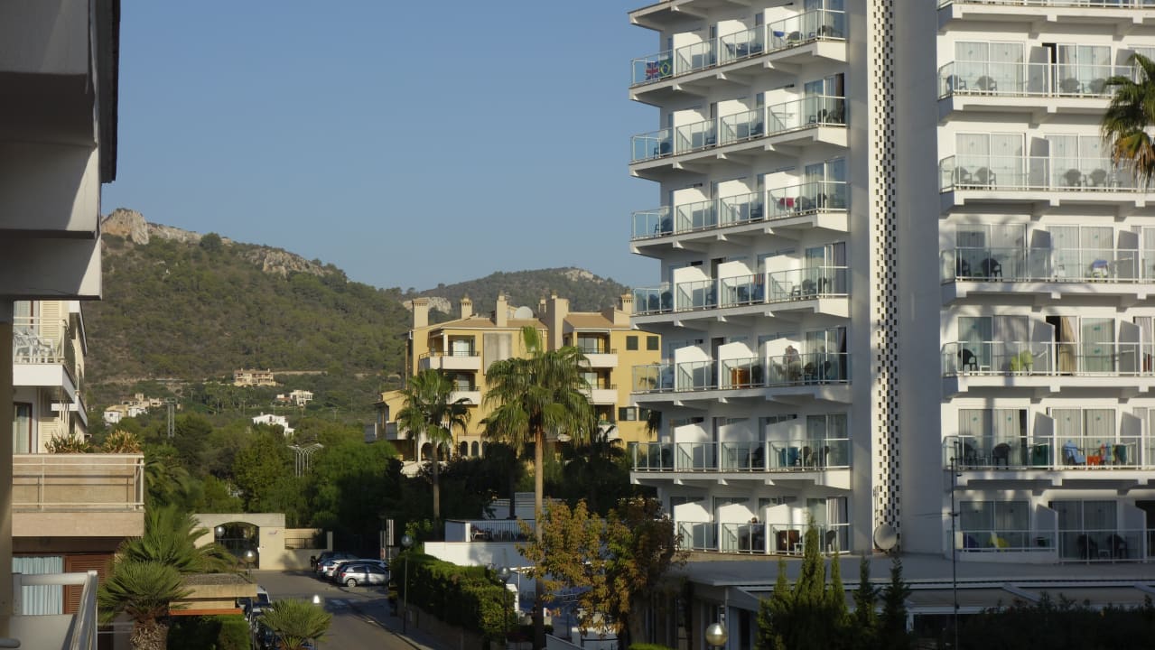 Ausblick Zu Den Bergen Universal Hotel Bikini Cala Millor