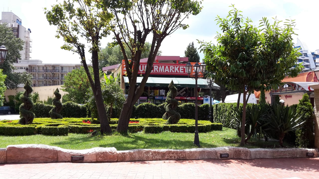 Liebevoll angelegte Gartenanlage Hotel Mena Palace