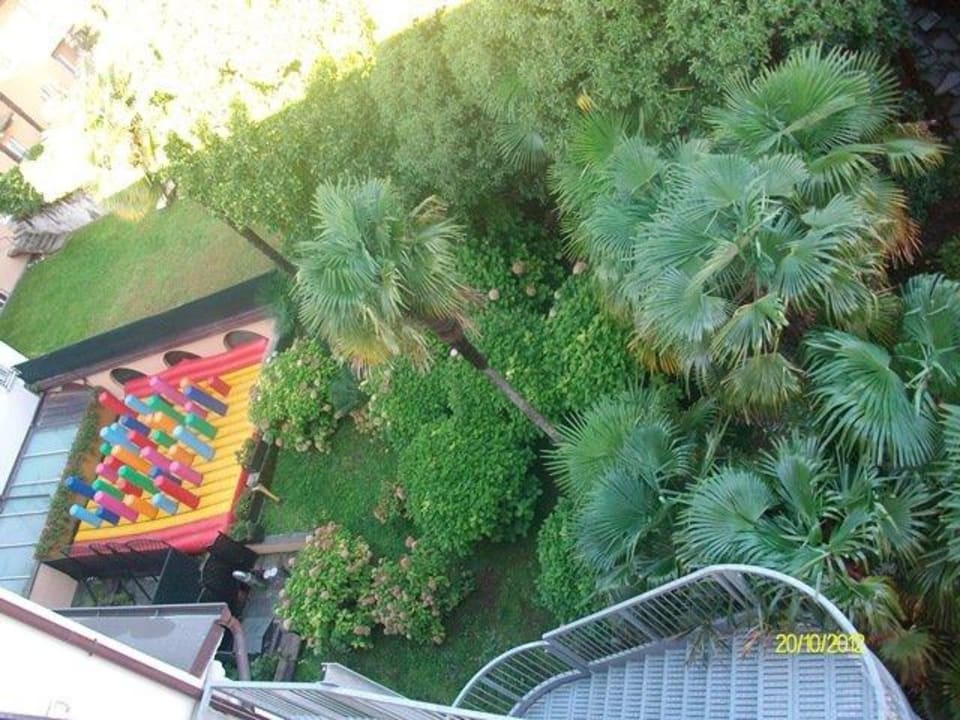 Ausblick im hinteren Teil des Hotels Grand Hotel Cadenabbia
