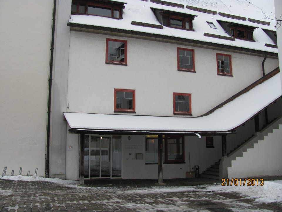 Eingangsbereich von außen Tagungshaus Kloster Heiligkreuztal