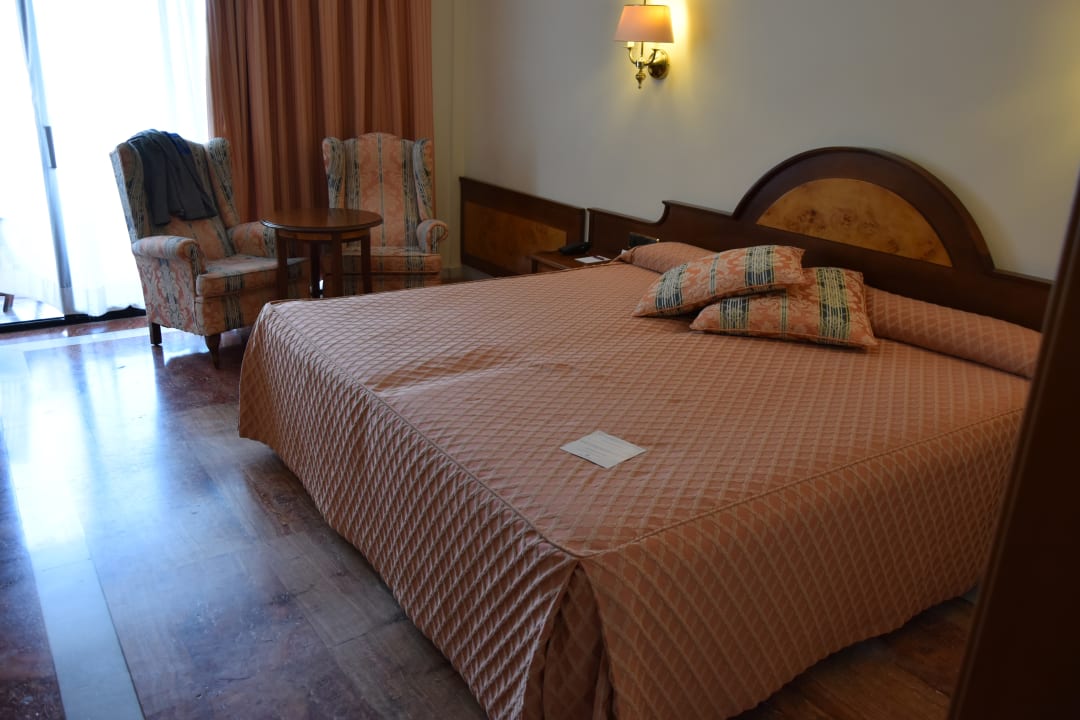 Zimmer Hotel Serrano Palace