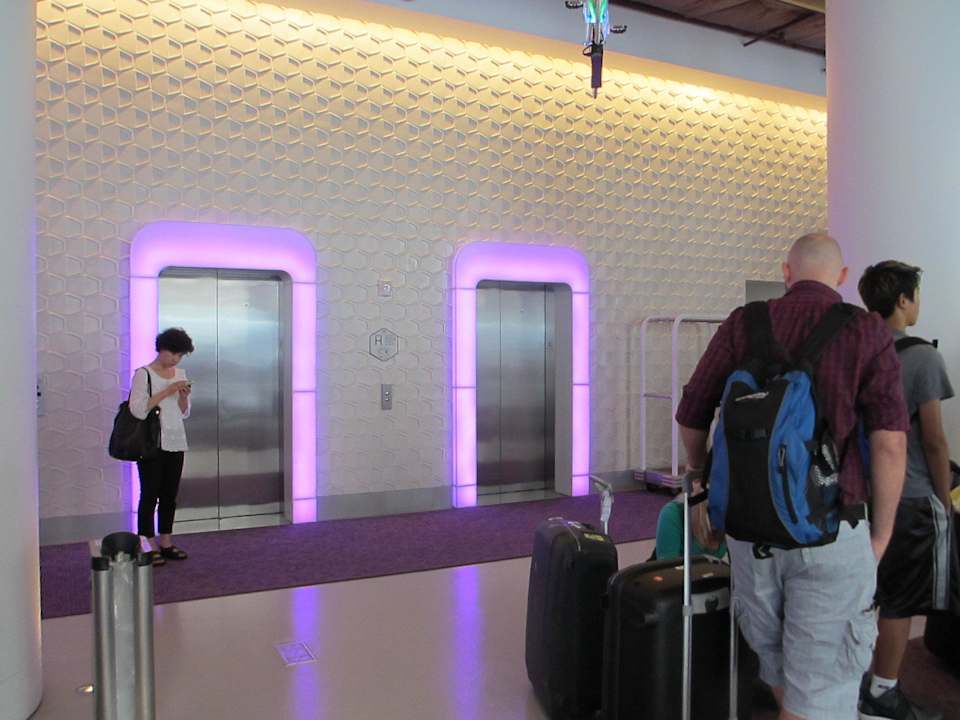 Fahrstühle in den 4. Stock YOTEL New York