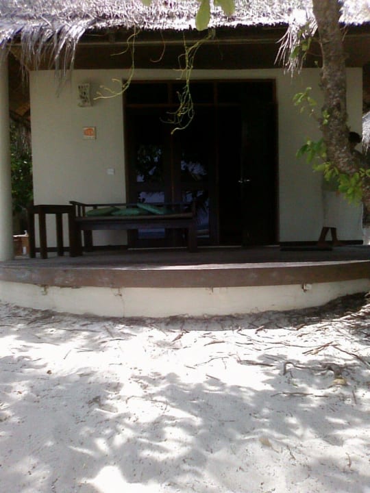 Eingang mit Terrasse Ellaidhoo Maldives by Cinnamon