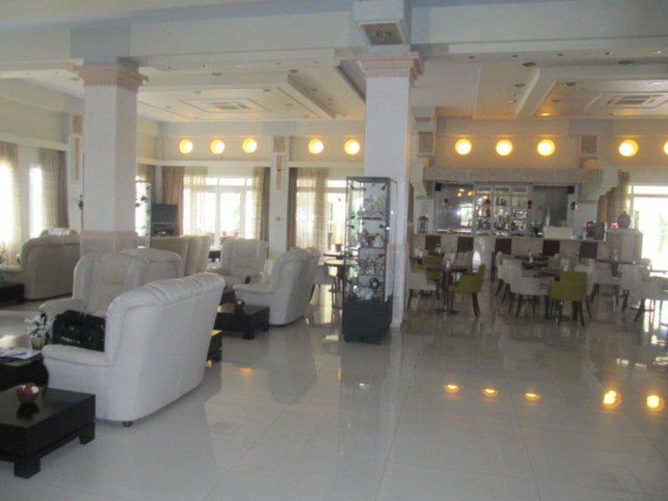 Lobby Hotel Gaia Palace