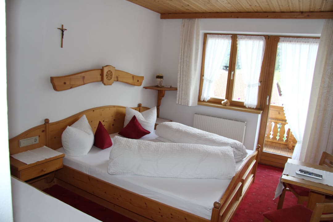 Doppelzimmer zum Wohlfühlen Haus Piz Lad